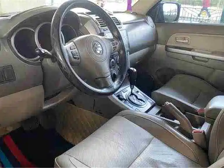 Suzuki Grand Vitara 2007 2.0 AT Comfort фото 8