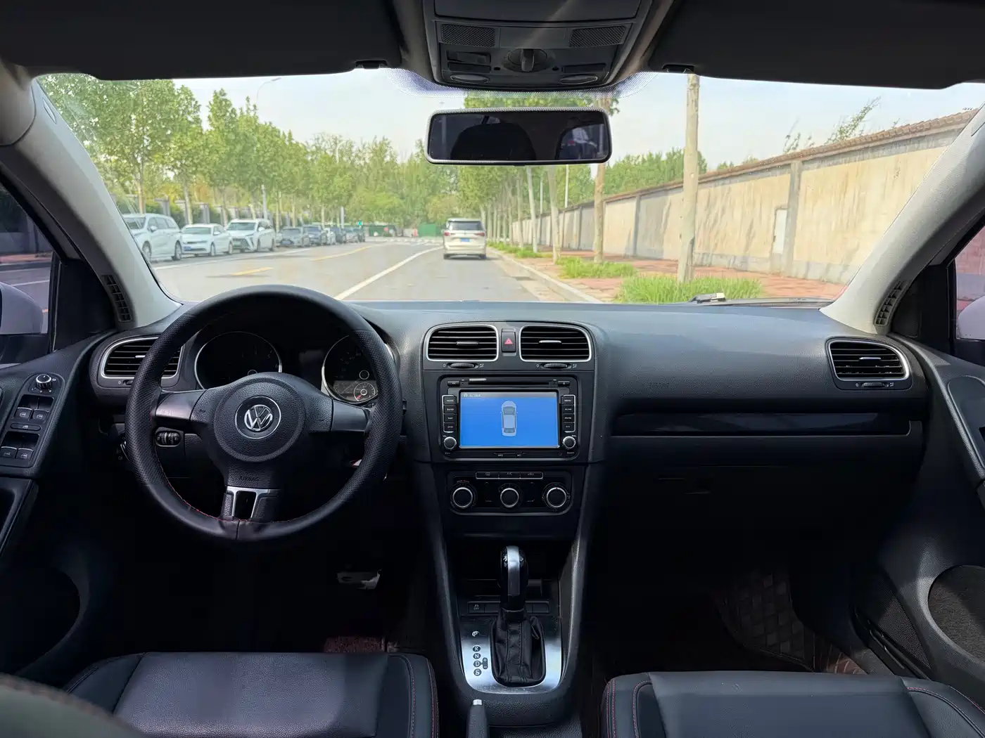 Volkswagen Golf 2012 1.6 Automatic Comfort Type фото 8