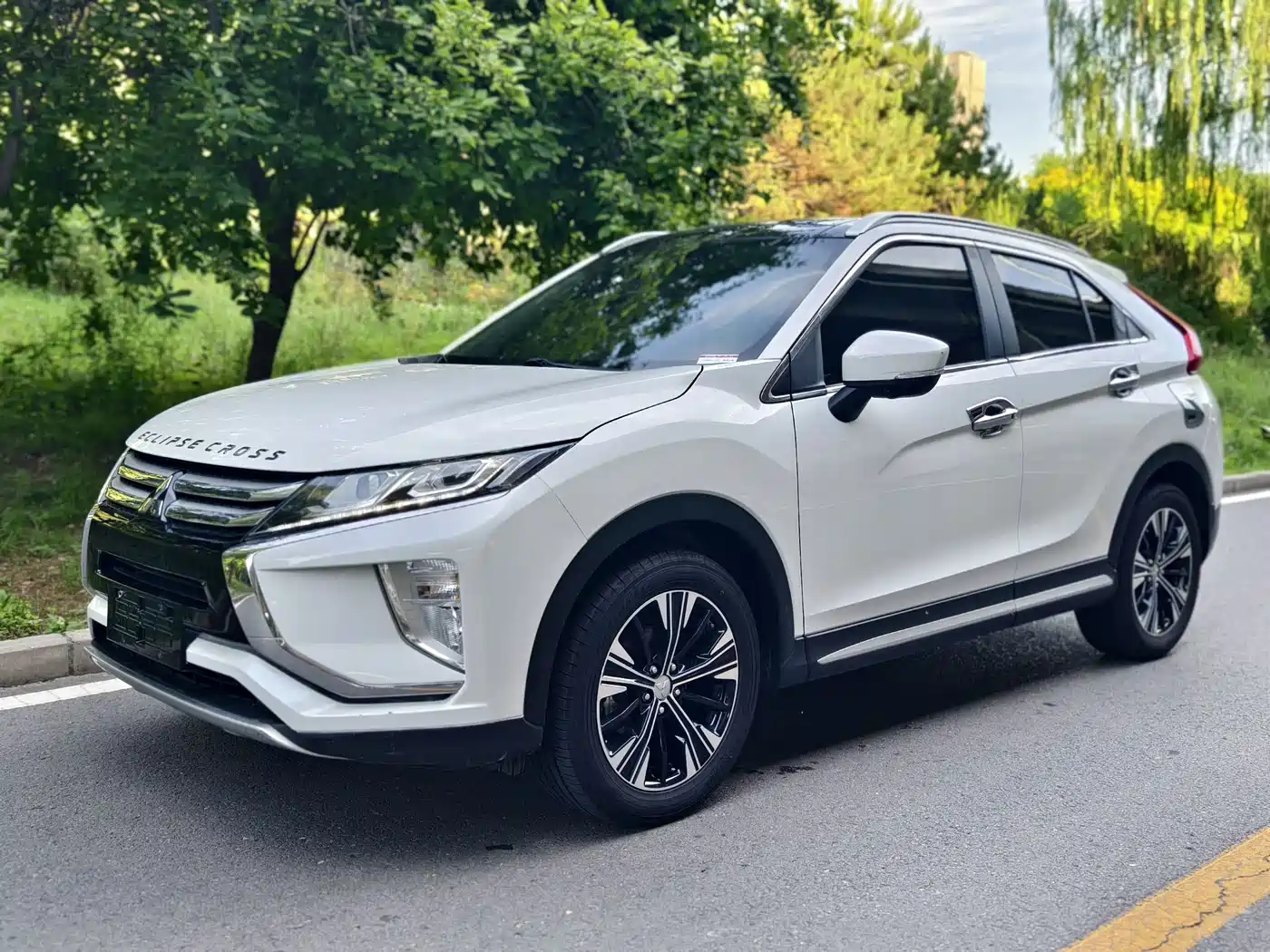 Mitsubishi Eclipse Cross 2018 1.5T CVT AWD True Self Edition фото 9