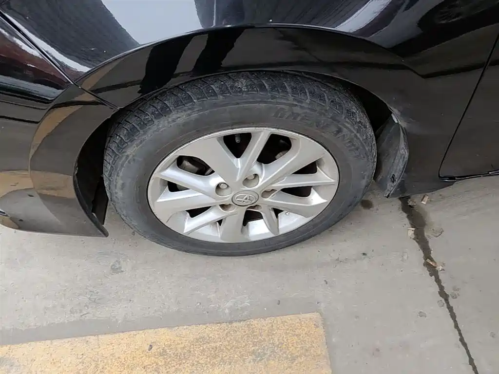 Toyota Corolla 2017 Model 1.2T CVT GL-i Leather Edition фото 23