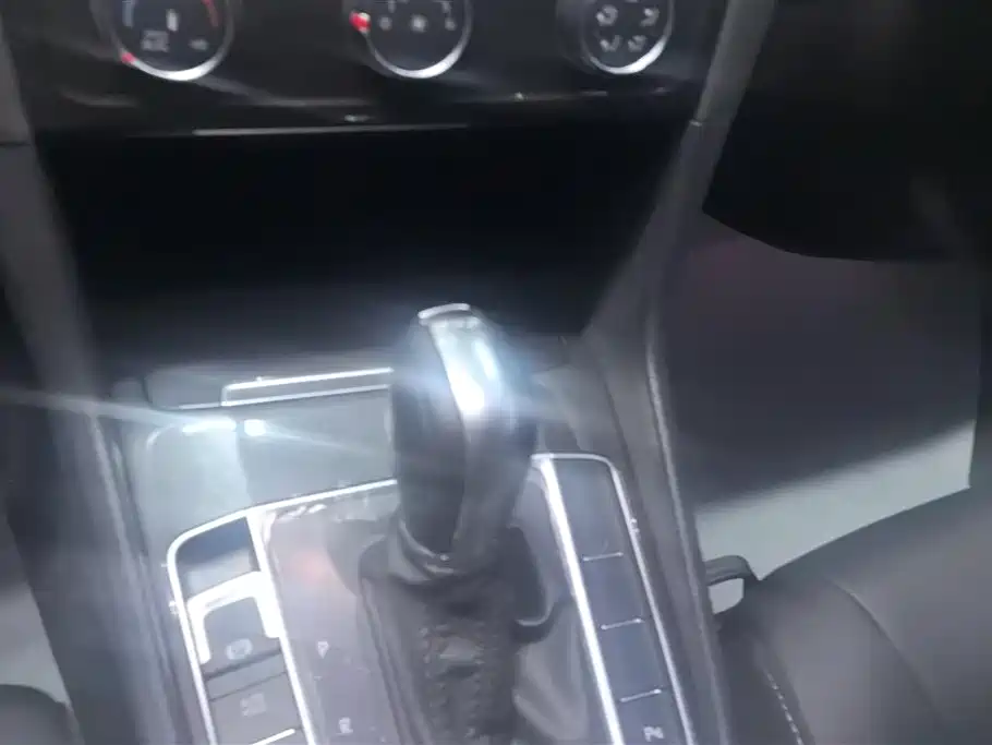 Volkswagen Golf Sportsvan 2019 280TSI Automatic Curiosity Edition China V фото 16