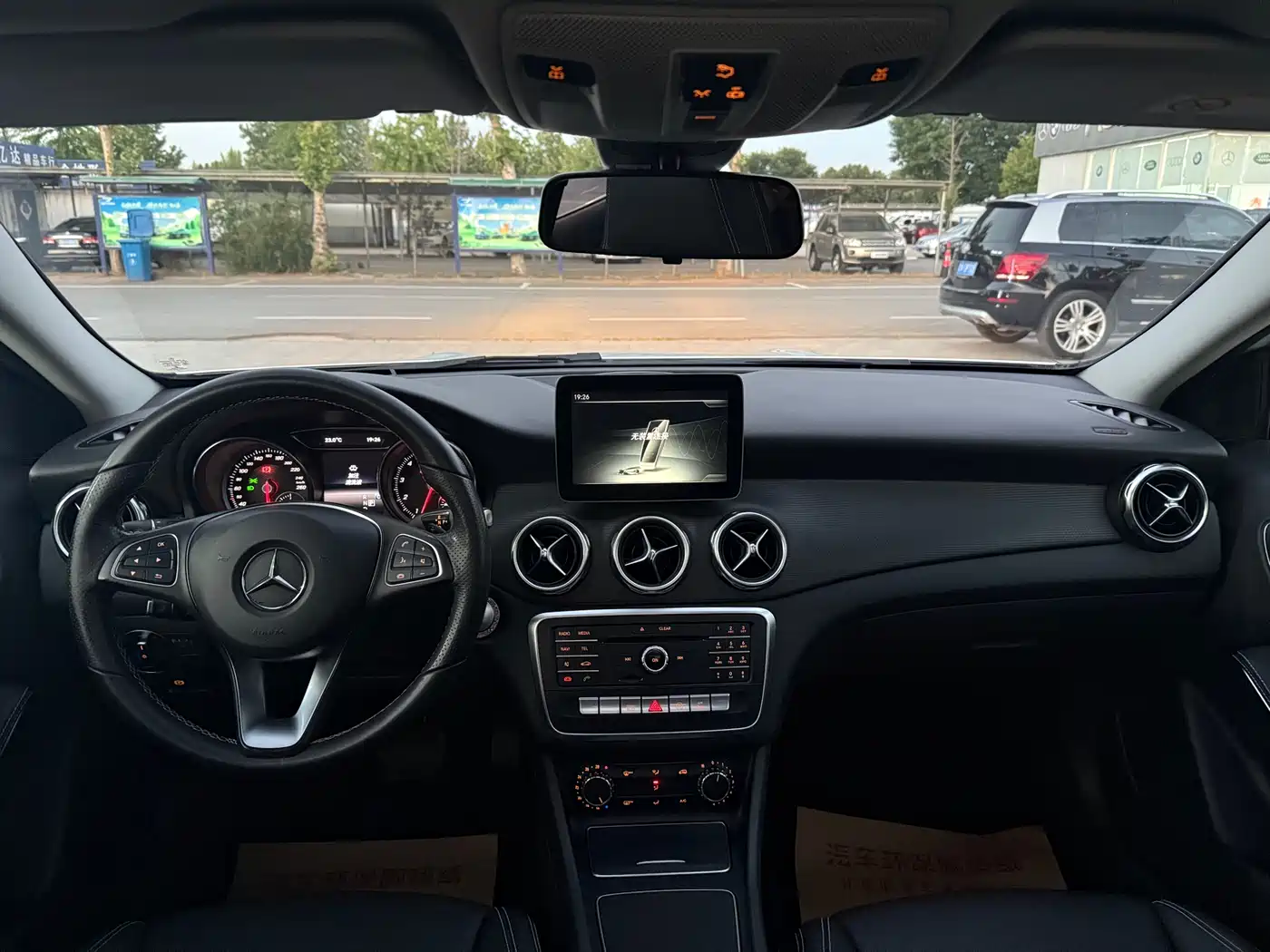 Mercedes-Benz GLA 2017 GLA 200 Dynamic фото 8