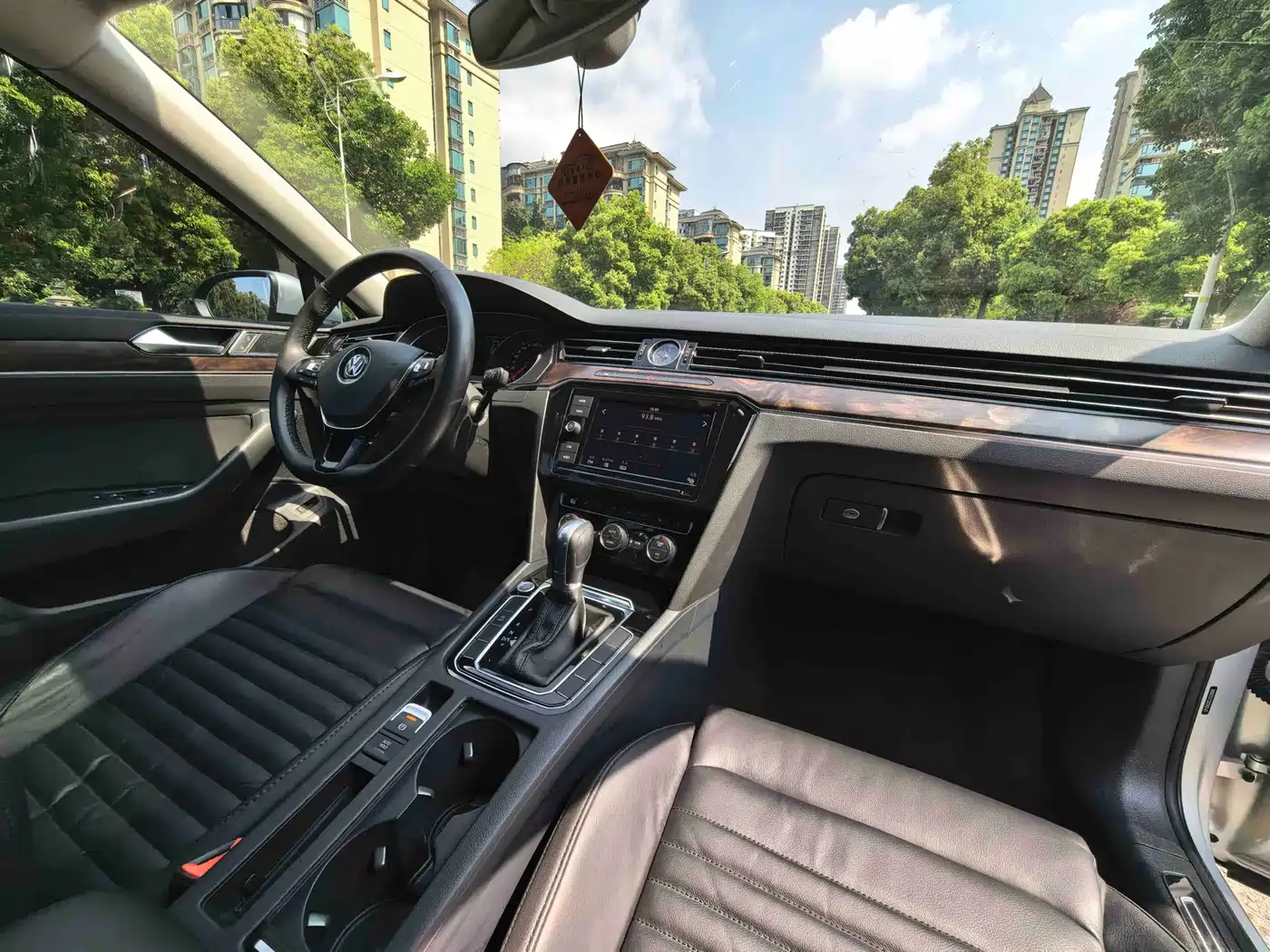 Volkswagen Magotan 2019 330TSI DSG Luxury China V фото 12