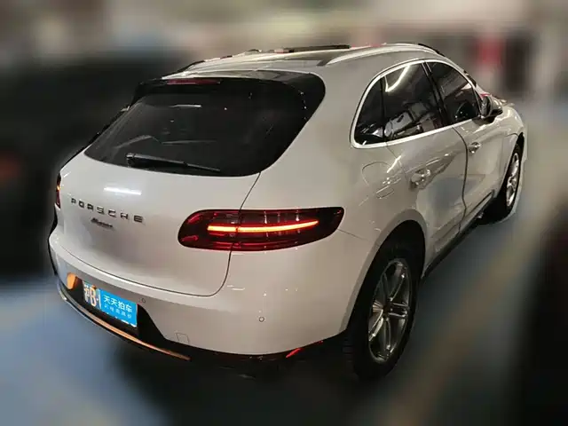 Porsche Macan 2014 Macan 2.0T — фото 2