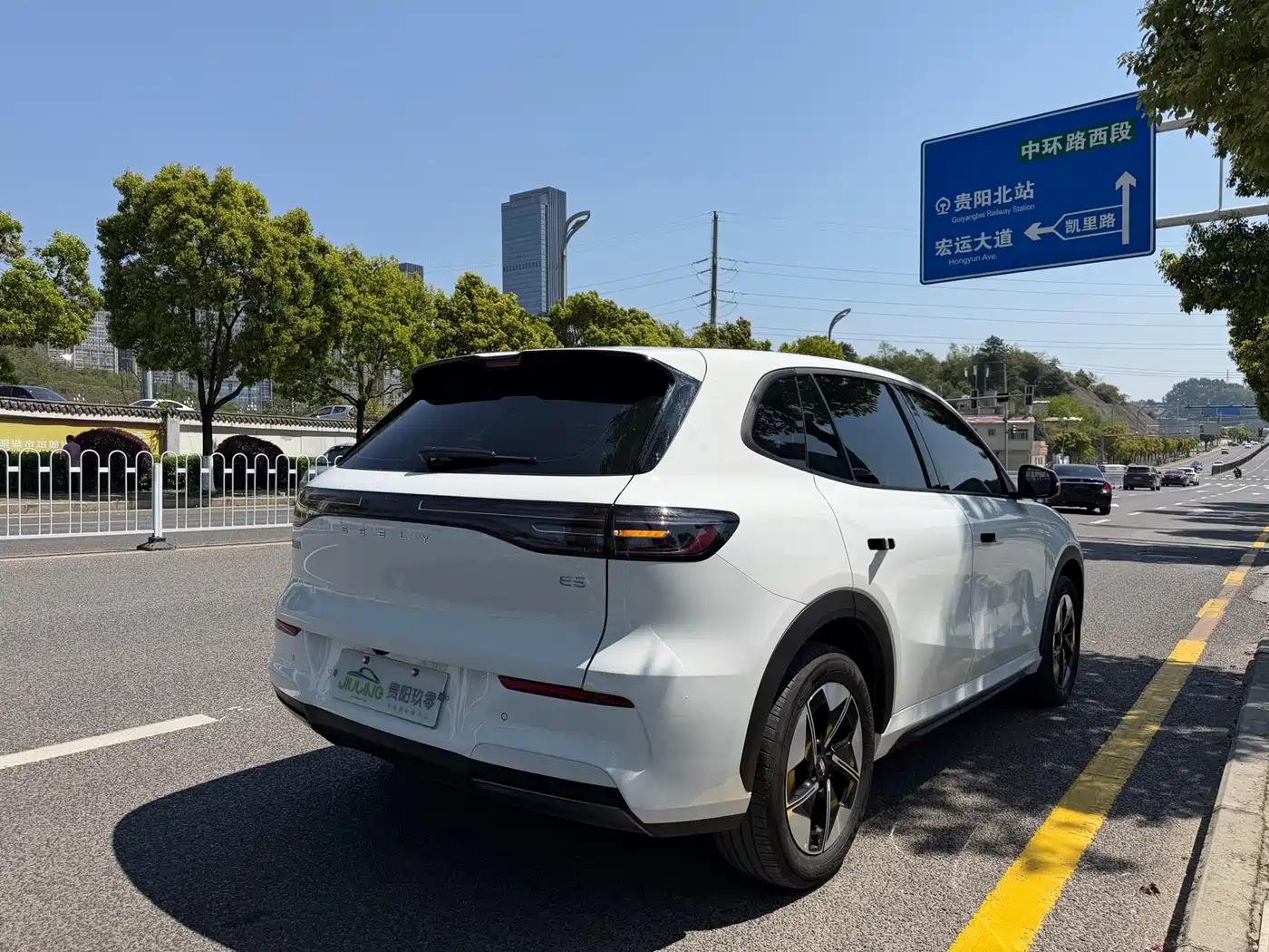 GEELY GALAXY GALAXY E5