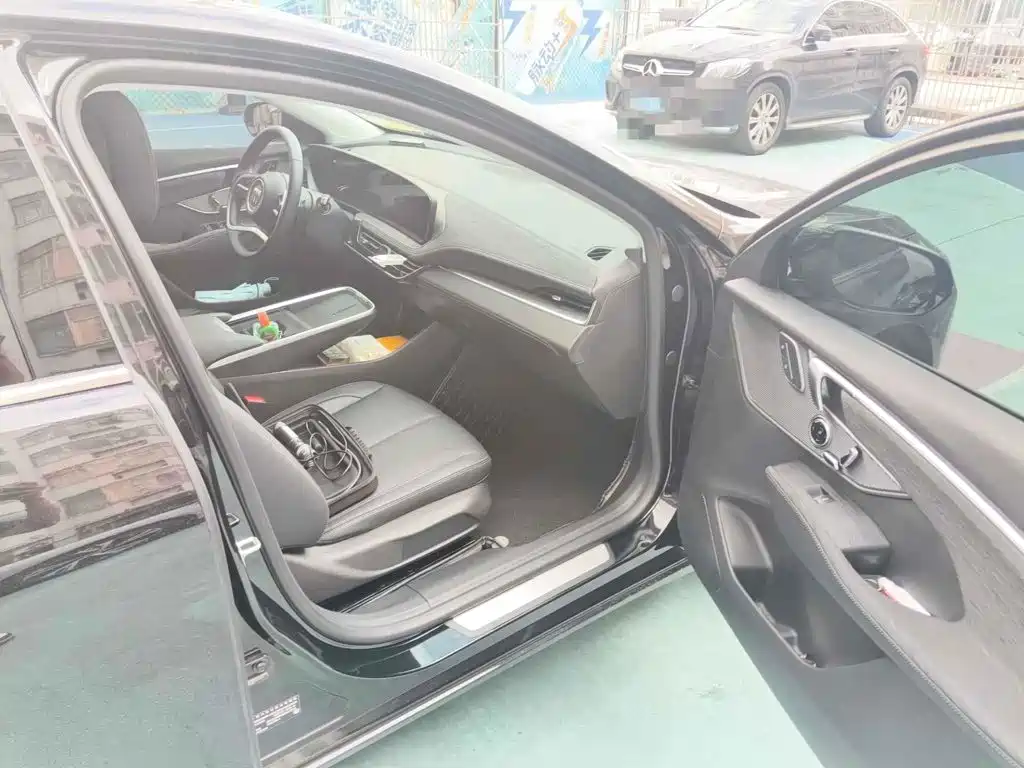 Buick LaCrosse 2025 2026 Model 28T Platinum Edition