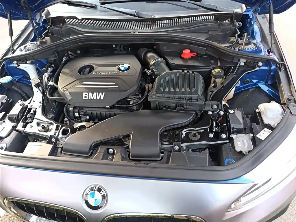 BMW 1 Series 2018 118i Sport Edition фото 20