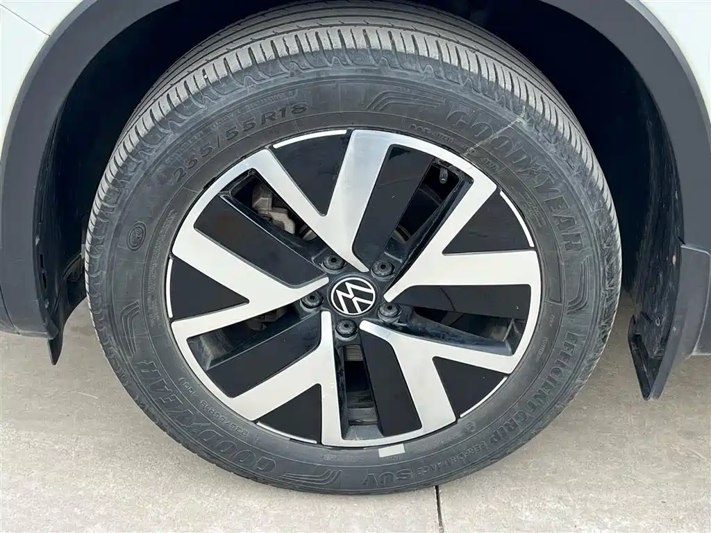 Volkswagen Tayron 2023 280TSI 2WD Luxury Plus Advanced Edition фото 5