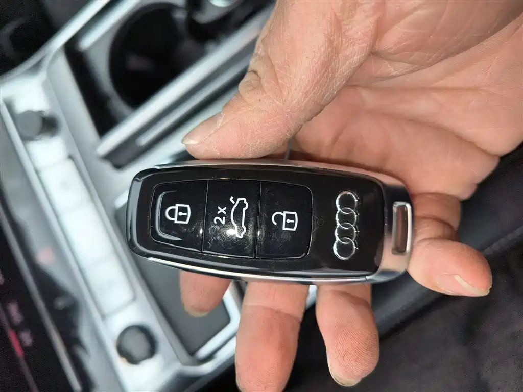 Audi A7L 2024 45 TFSI Luxury фото 17