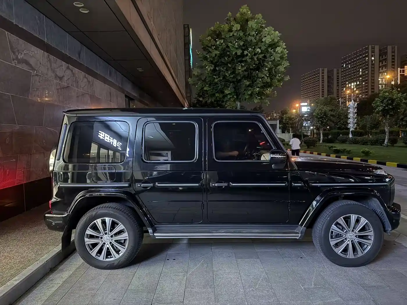 Mercedes-Benz G-Class 2023 G 350 фото 2