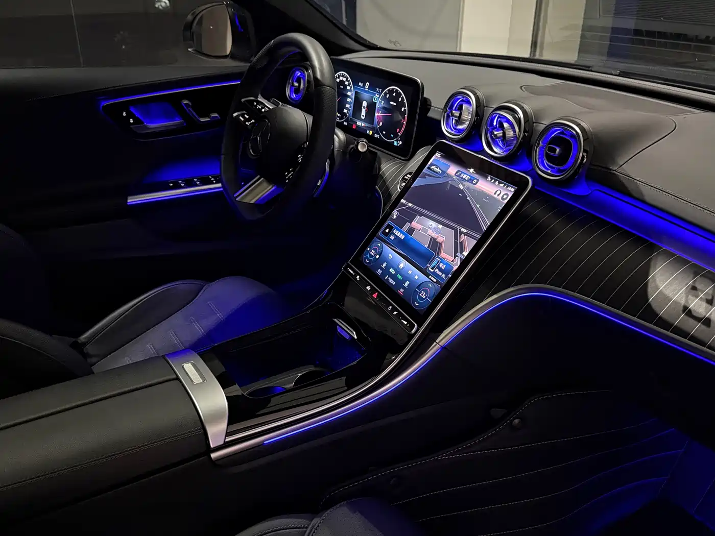Mercedes-Benz C-Class 2023 Facelift II C 260 L Sport Edition фото 12
