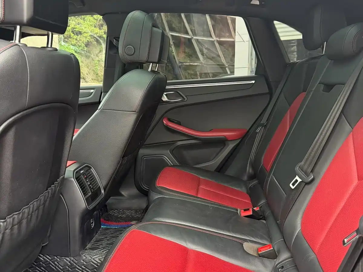 Porsche Macan 2021 Macan 2.0T фото 5