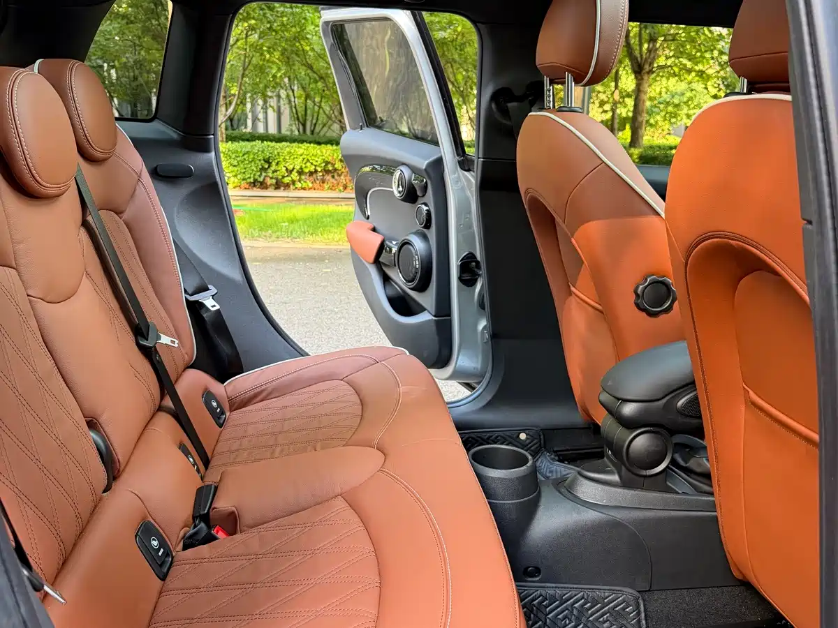 MINI MINI 2024 2023 2.0T COOPER S Artist 5-Door