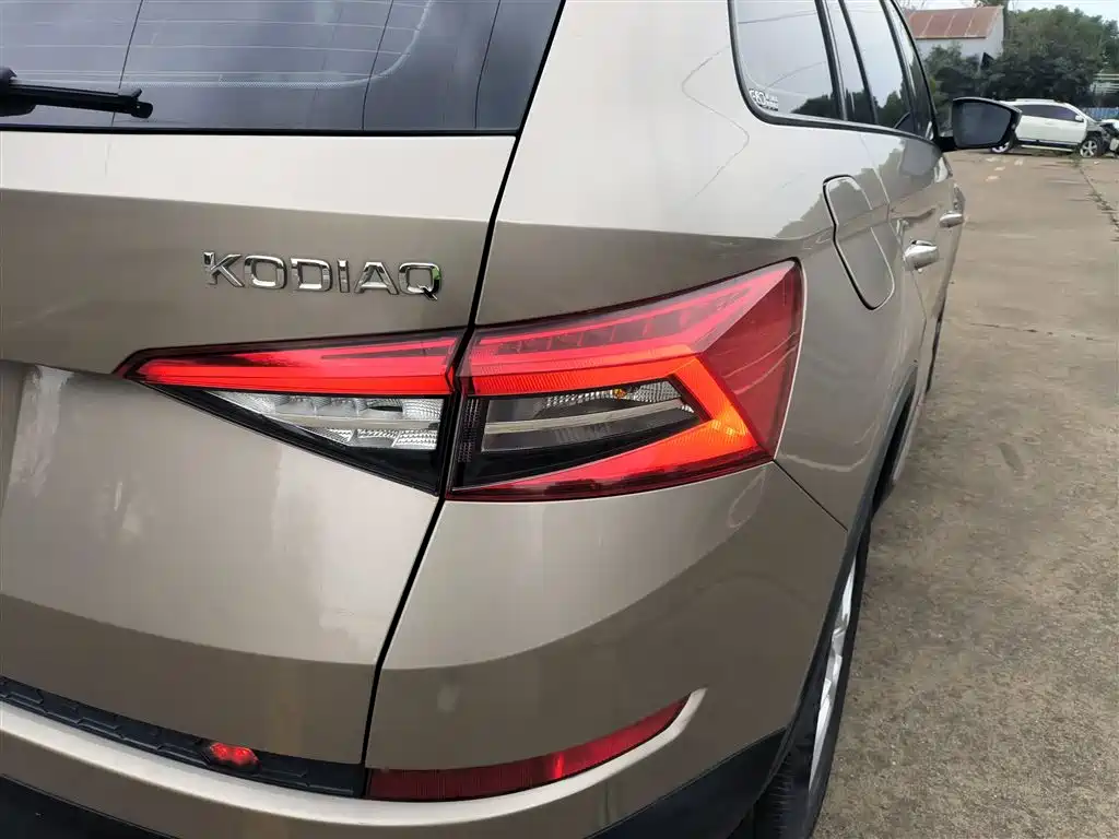Škoda Kodiaq 2017 TSI330 5-seater 2WD Comfort Edition фото 24