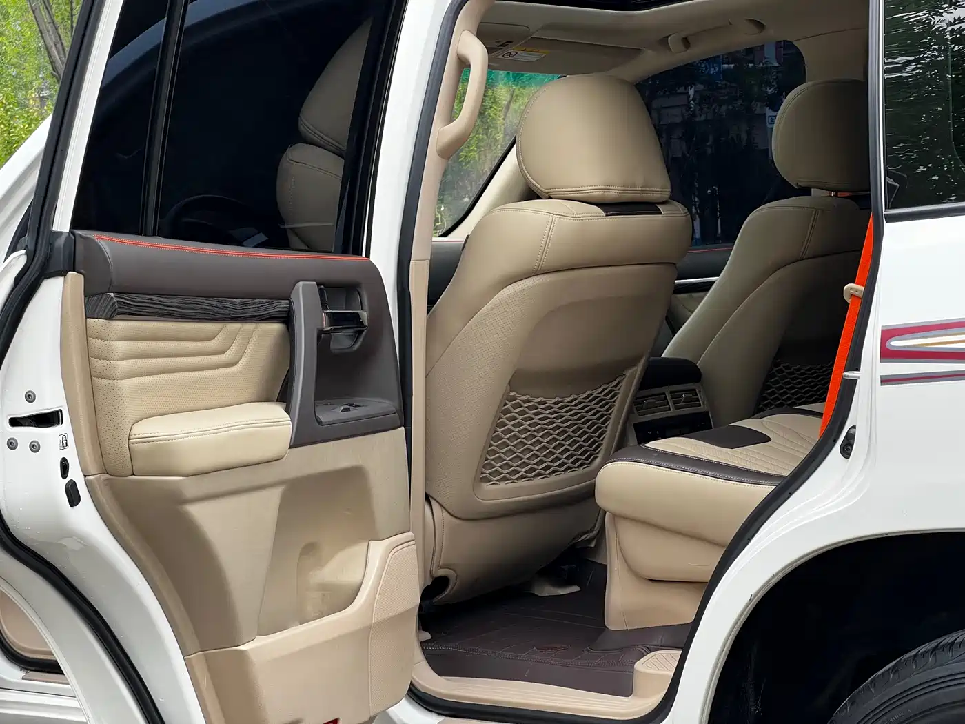 Toyota Land Cruiser 2012 4.0L Automatic VX фото 5