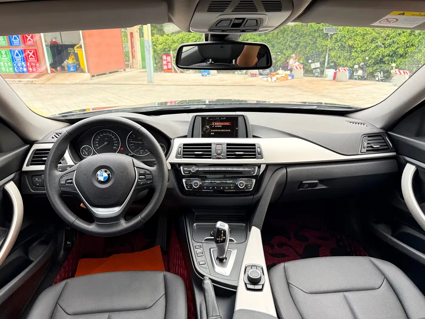 BMW 3 Series GT 2017 320i Fashion фото 25