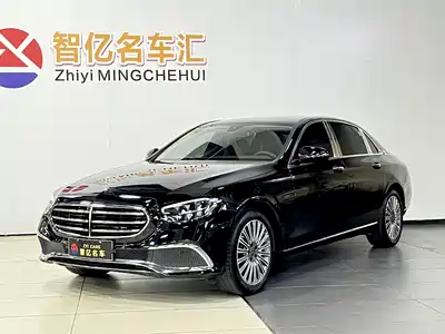 Mercedes-Benz E