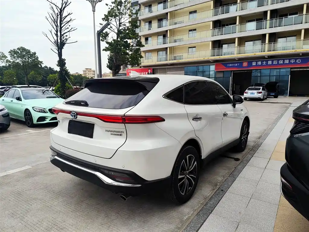 Toyota Lingfang HARRIER 2022 2022 Hybrid 2.5L CVT 2WD Luxury Edition