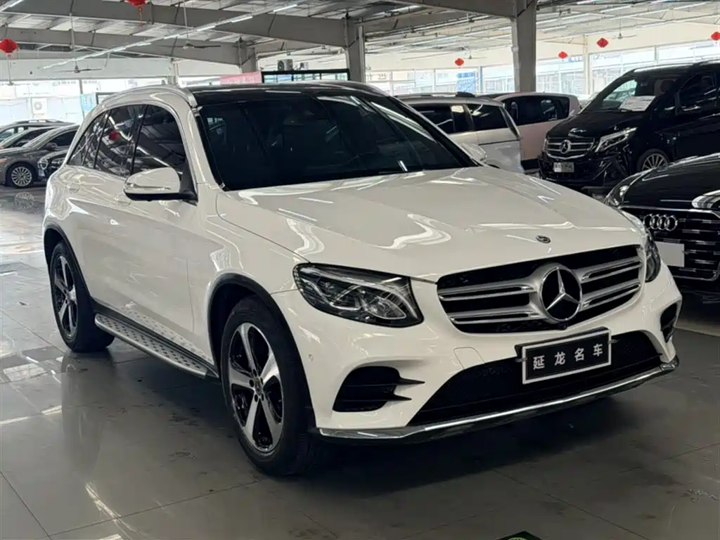 Mercedes-Benz GLC 2018 Facelift GLC 260 4MATIC Luxury фото 11