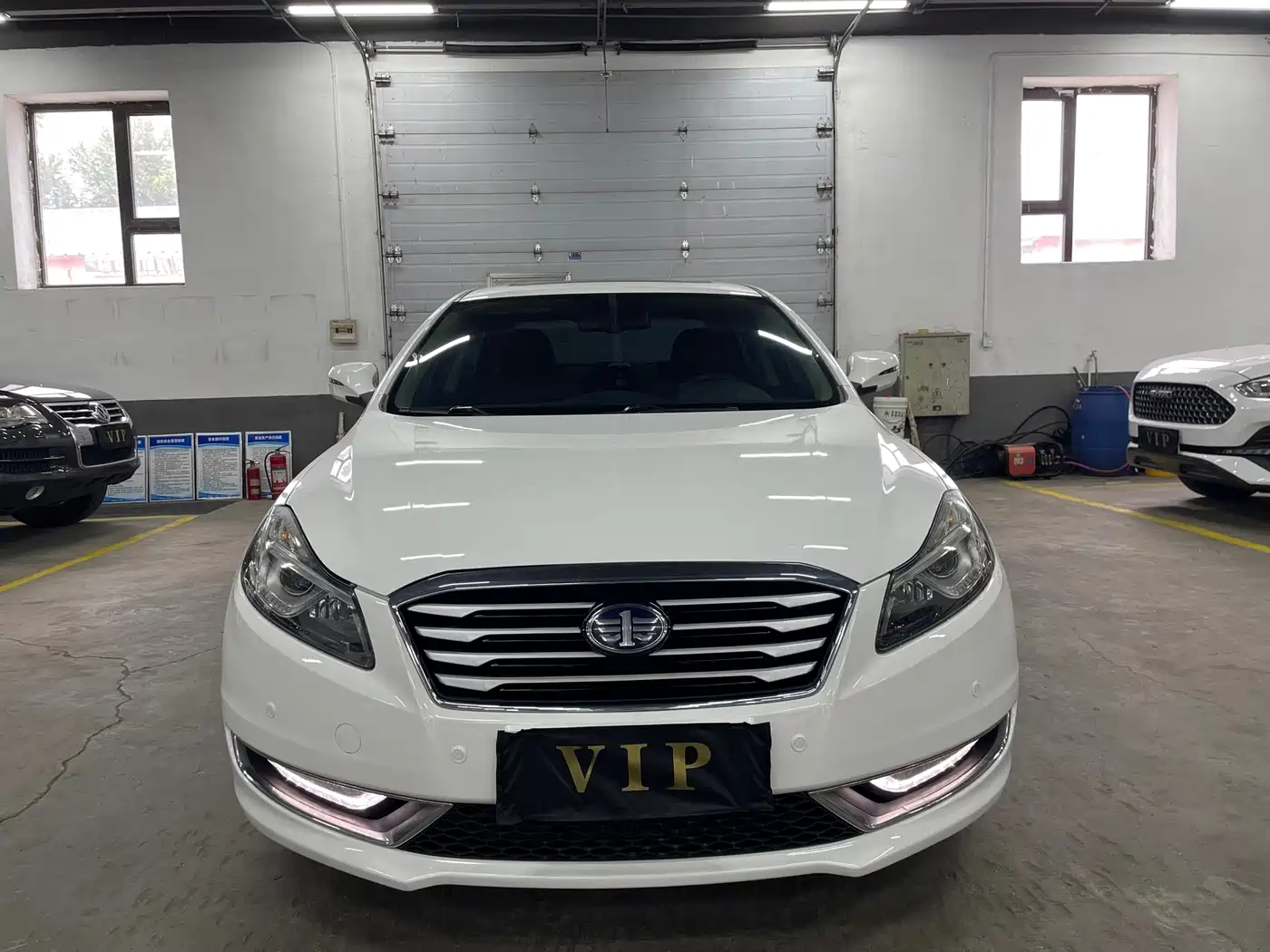 Besturn B70 2014 2014 2.0L Automatic Luxury