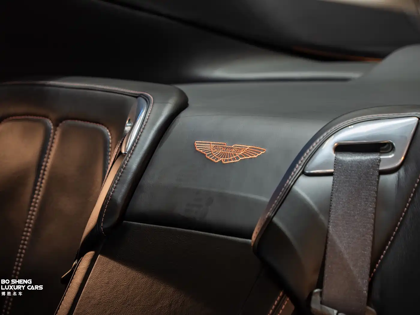 Aston Martin Virage 2012 6.0 Coupe фото 19