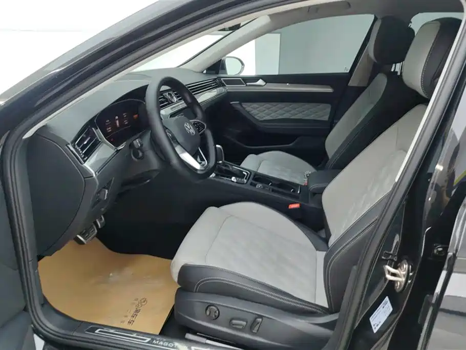 Volkswagen Magotan 2023 Model 2 Million Units Commemorative Edition 280TSI DSG Leading Version фото 9