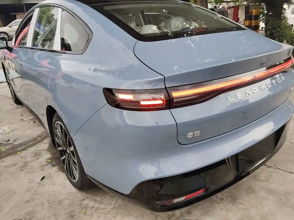 2026 Leapmotor B01