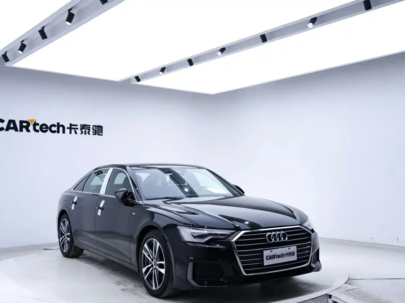 Audi A6L 2021 40 TFSI Luxury Sport фото 7
