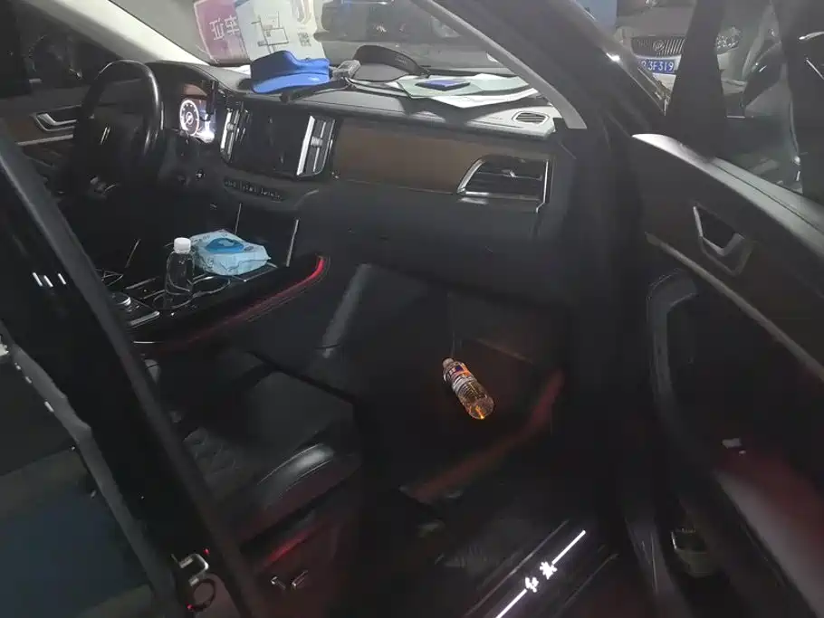 Hongqi HS7 2023 2022 2.0T DCT 2WD ZhiLian QiChang Edition 5-seater