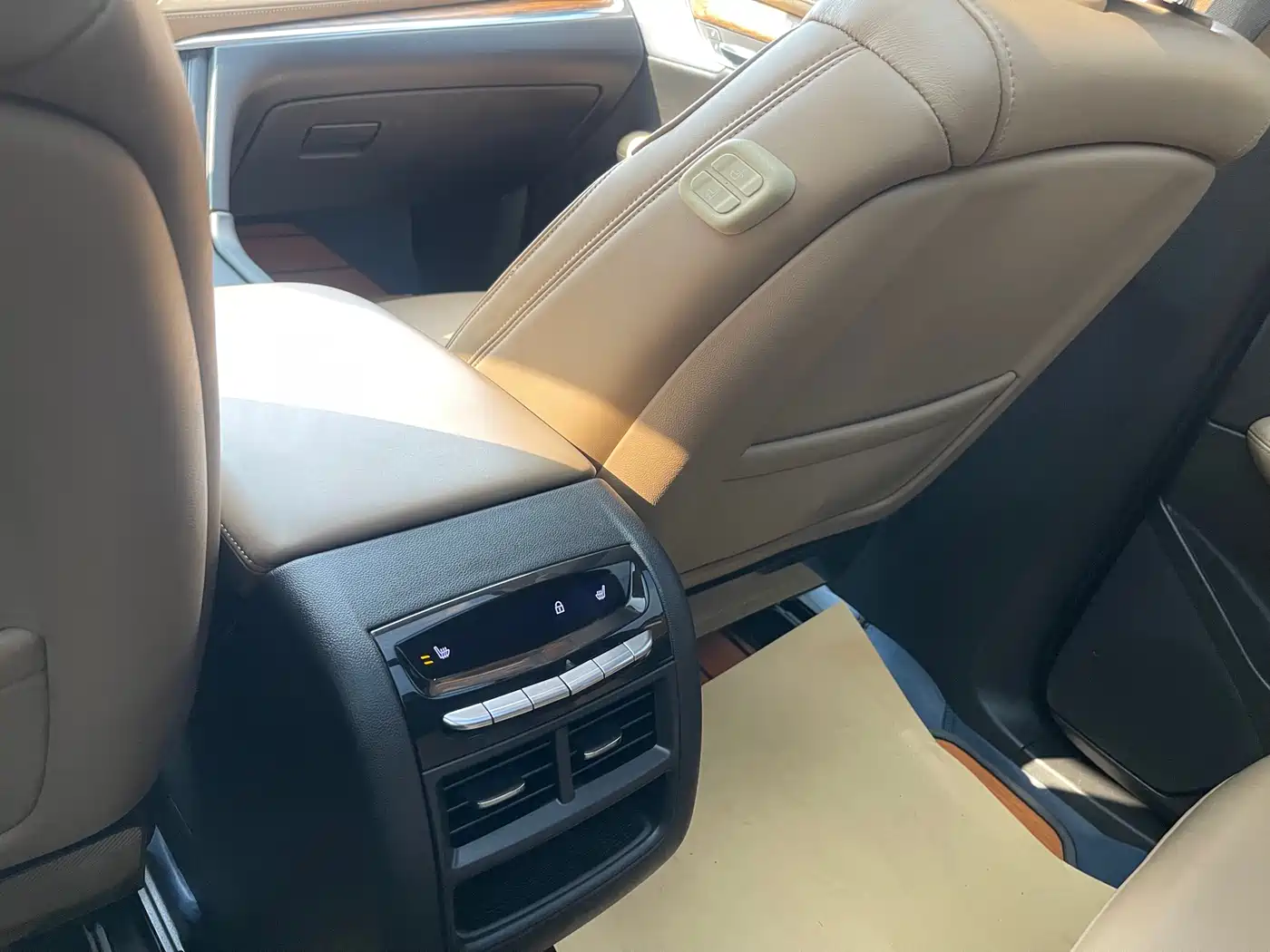 Cadillac XT5 2020 28T AWD Platinum Sport Edition фото 18