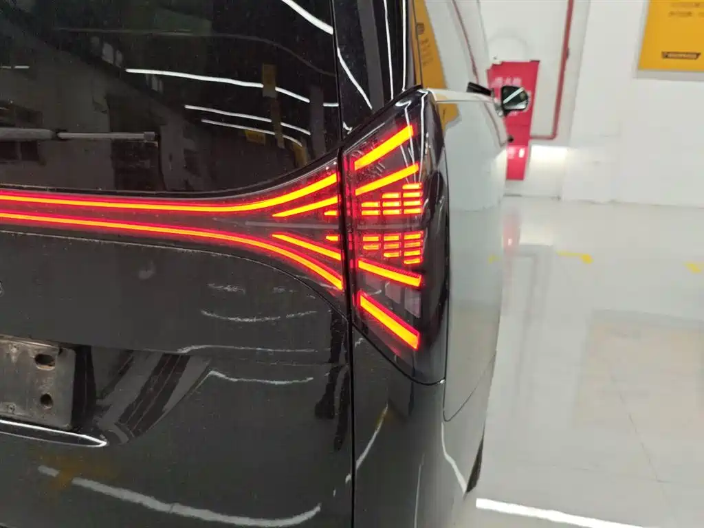 Geely Galaxy Yizhen L380 2025 Model 650km Flagship Edition AWD фото 24