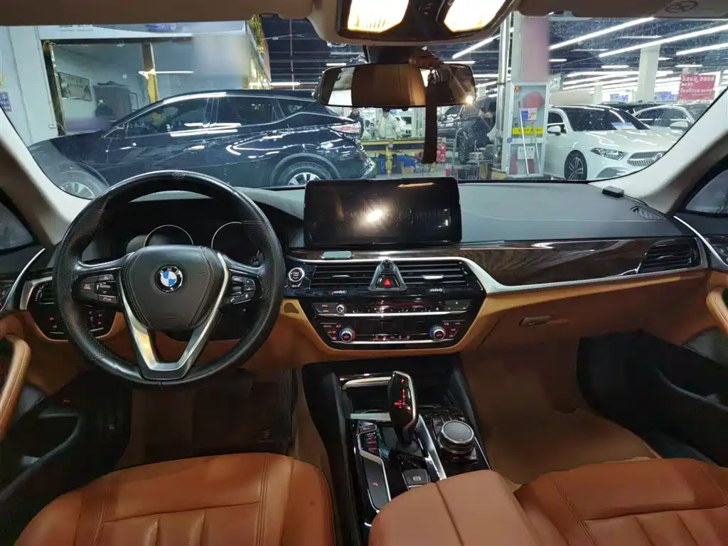BMW 5 Series 2018 528Li Launch Special Edition фото 6