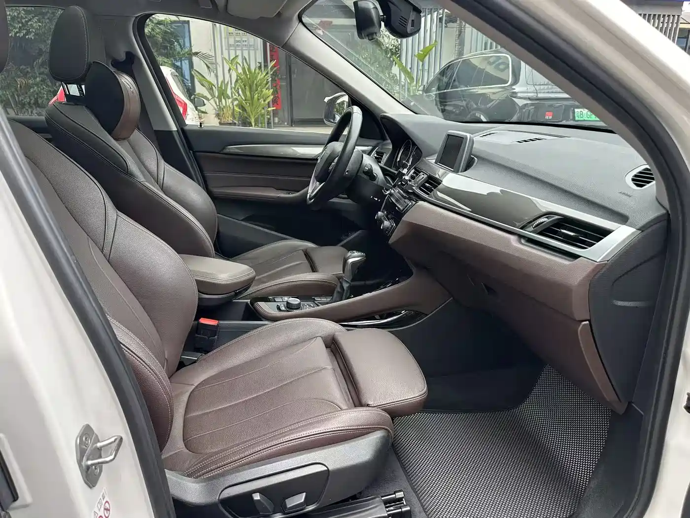 BMW X1 2019 sDrive18Li Premium Model фото 10