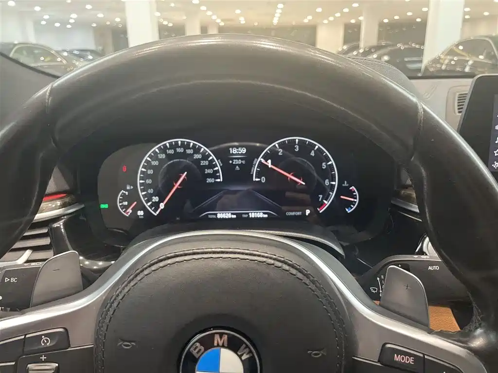 BMW 6 Series GT 2019 630i M Sport Package фото 7