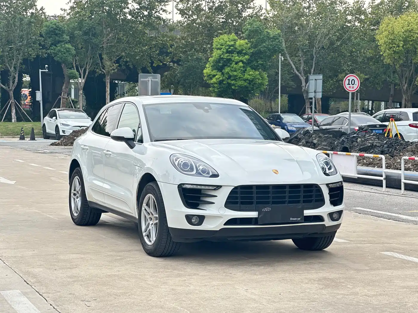Porsche Macan 2017 Macan 2.0T фото 2