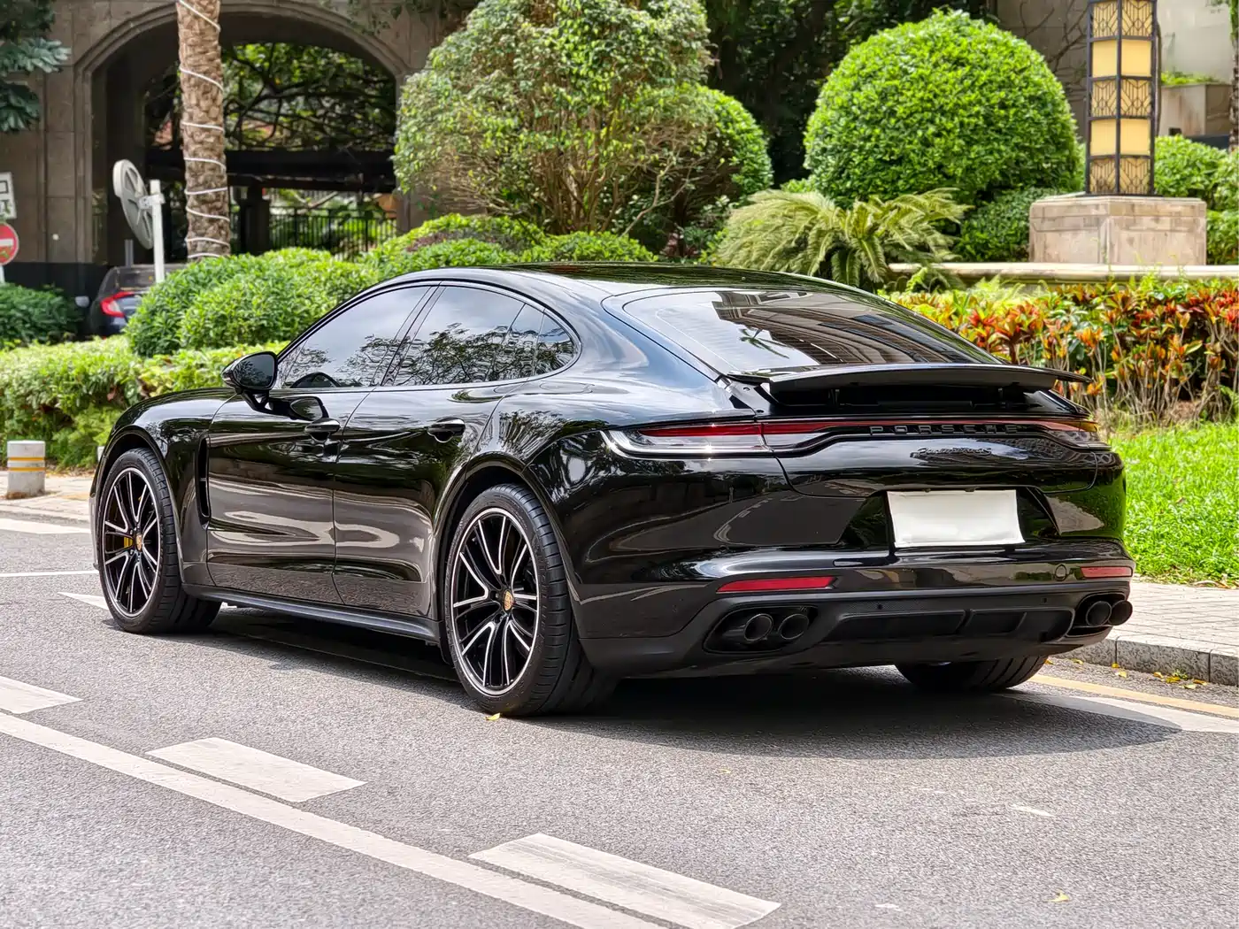 PORSCHE PANAMERA