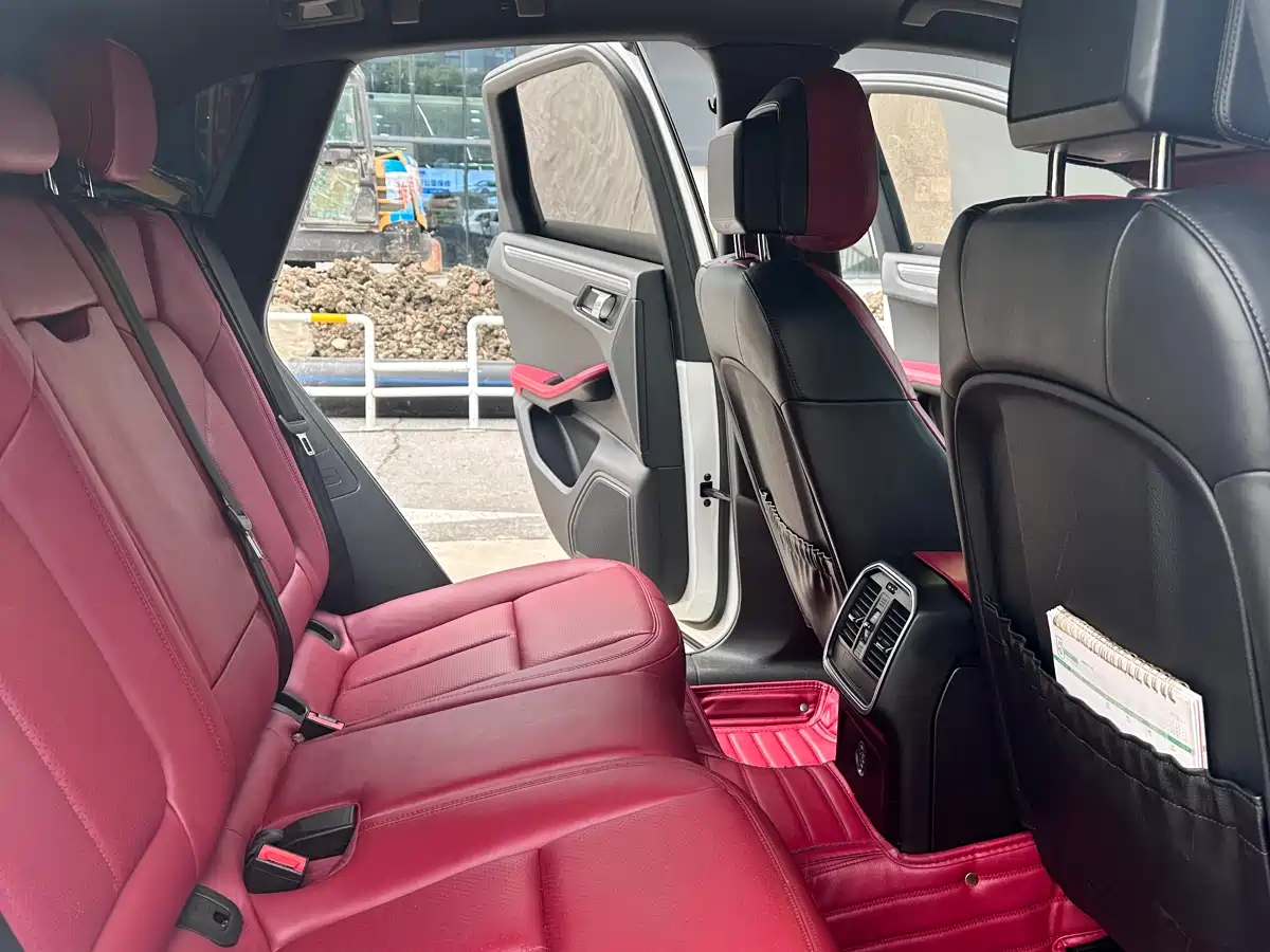 Porsche Macan 2017 Macan 2.0T фото 5