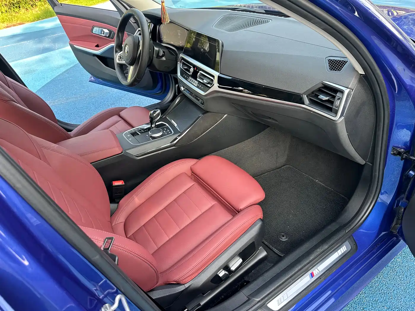 BMW 3 Series 2021 320i Sport Package фото 6