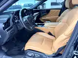 Фото 4 - Lexus LS