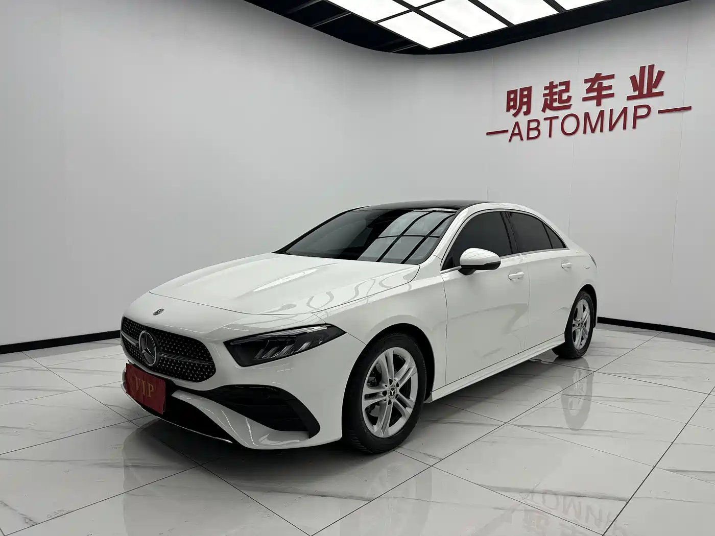 Mercedes-Benz A-Class 2023 A 180 L фото 4