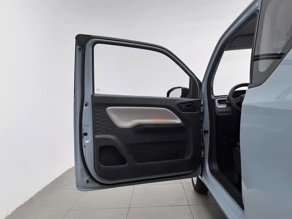 Фото 8 - Wuling Motors Hongguang MINIEV