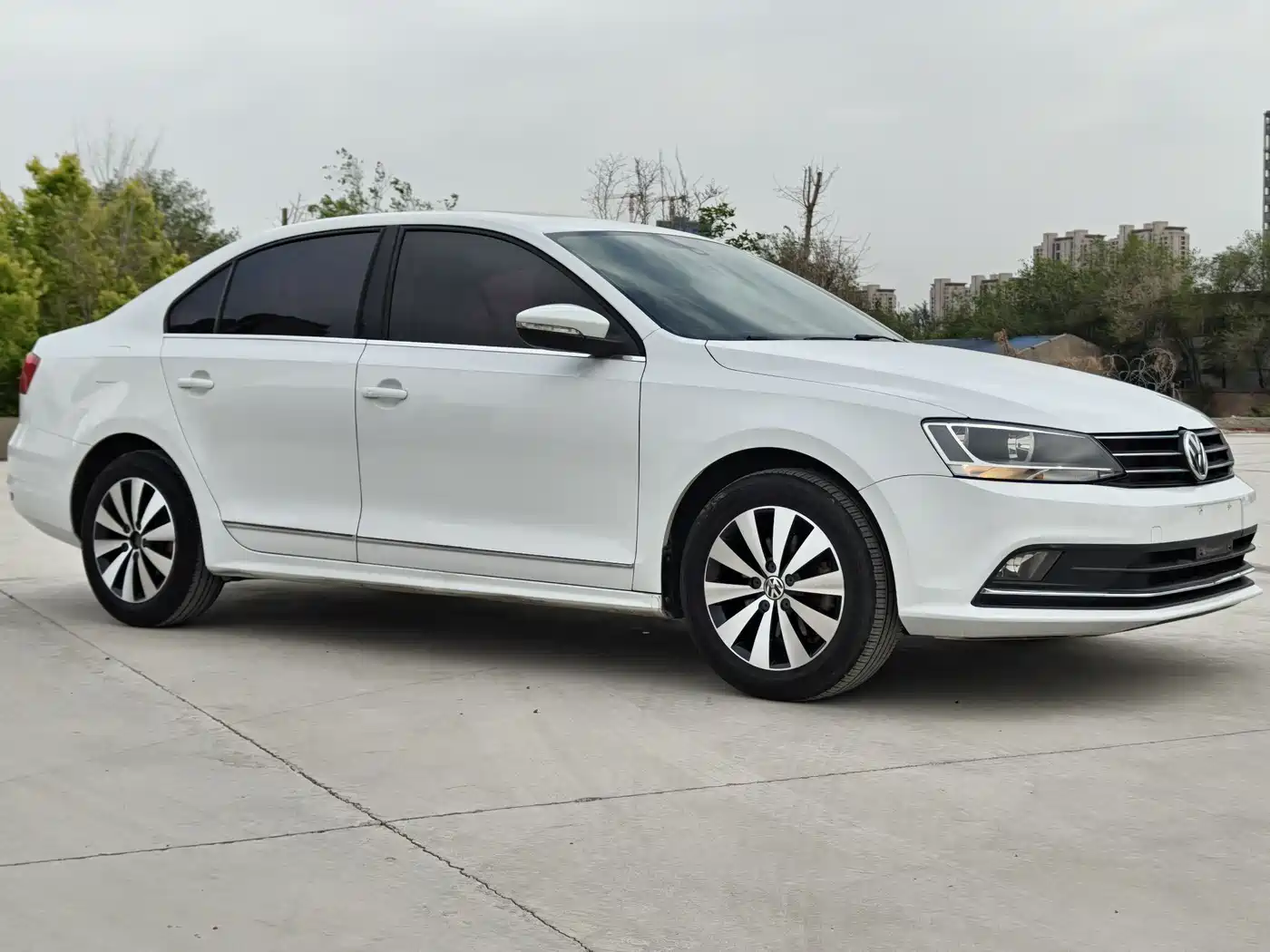 Volkswagen Sagitar 2017 230TSI Automatic Comfort фото 3