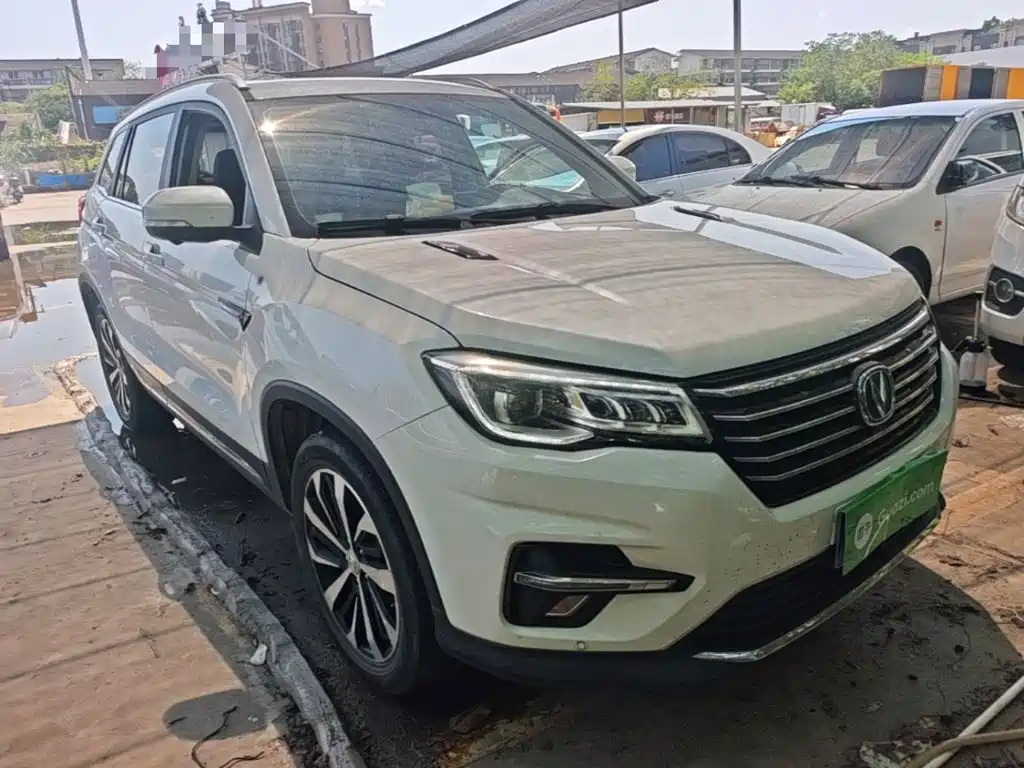 Фото 4 - Changan CS75