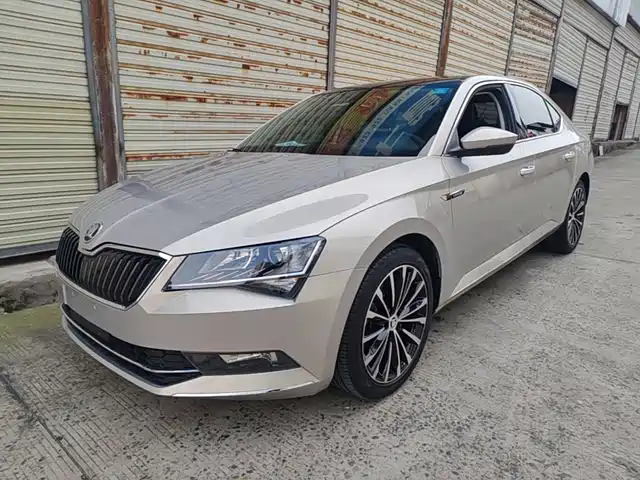  Škoda Superb 2018 TSI330 DSG Comfort Edition China V