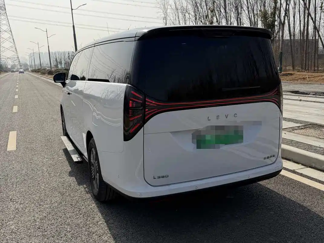 GEELY GALAXY WING TRUE L380
