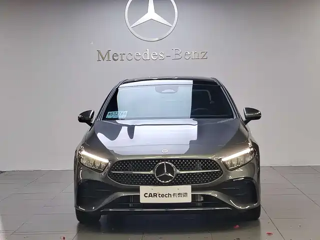 Mercedes-Benz A-Class 2023 A 200 L Fashion — фото 2