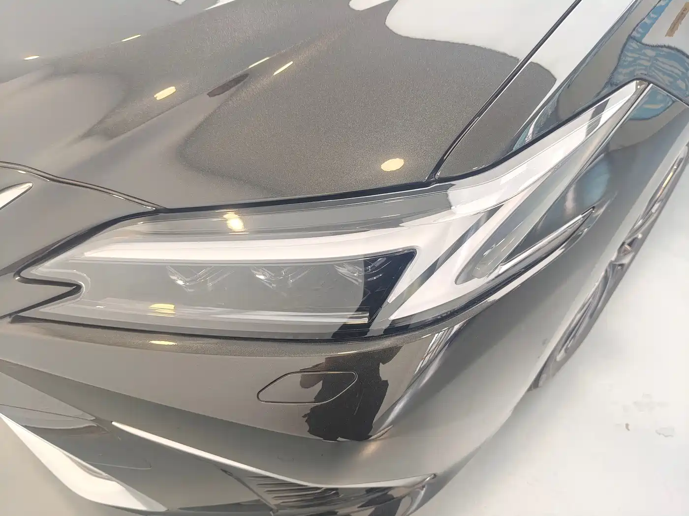 Lexus ES 2025 2025 200 Ultimate Edition