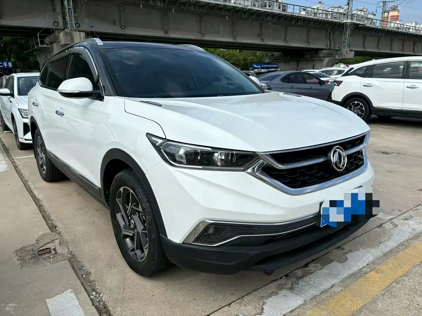 Dongfeng Aeolus Dongfeng Fengshen AX7 2019 2019 1.6T Automatic AI Pioneer (China V)