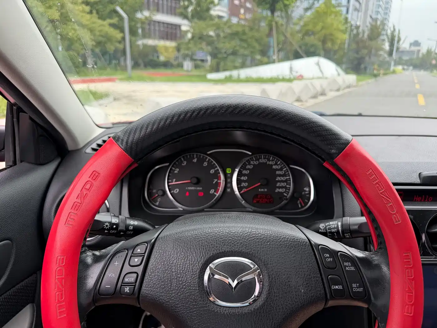 Фото 14 - Mazda 6