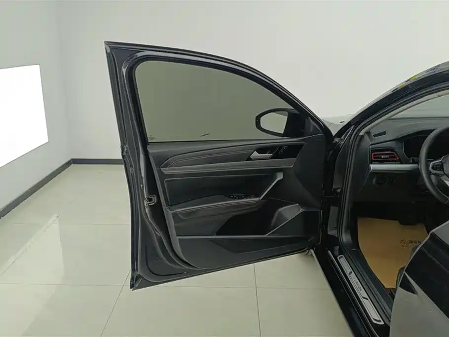 Volkswagen Lavida 2024 Model 300TSI DSG Starlight Full Comfort Edition фото 7